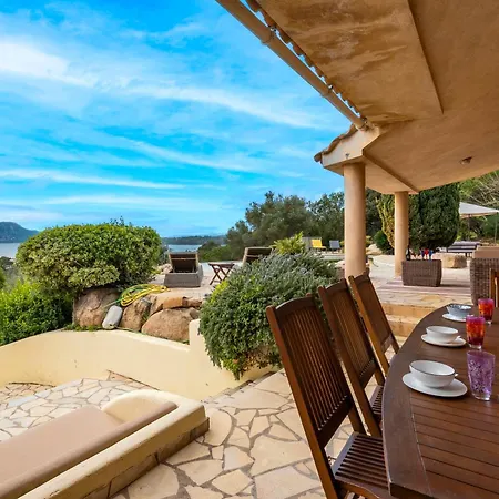 De Standing Piscine- Vue Panoramique Villa Porto-Vecchio (Corsica)