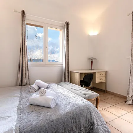 De Standing Piscine- Vue Panoramique Porto-Vecchio (Corsica)